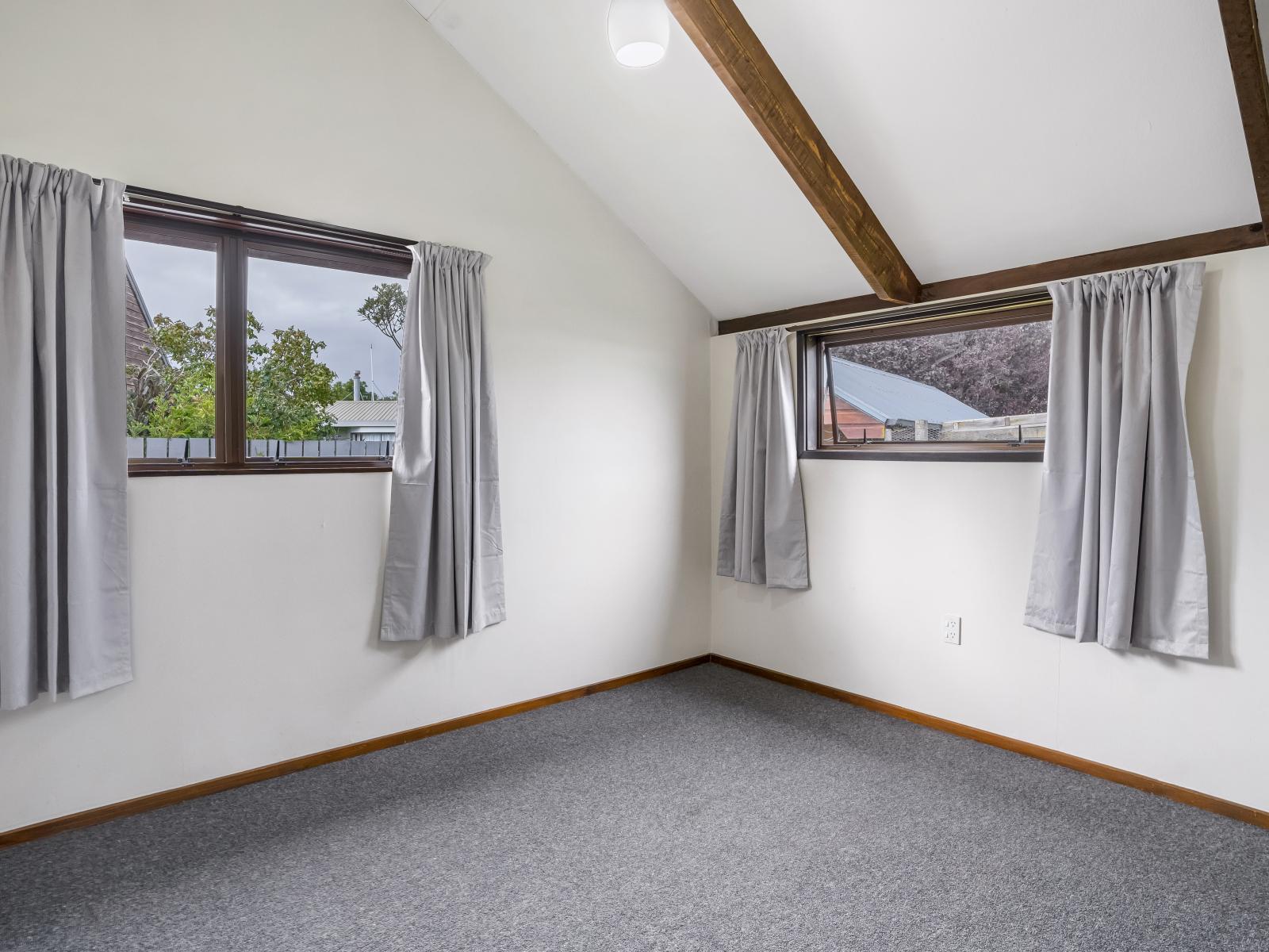 17 Niddry Crescent, Winton