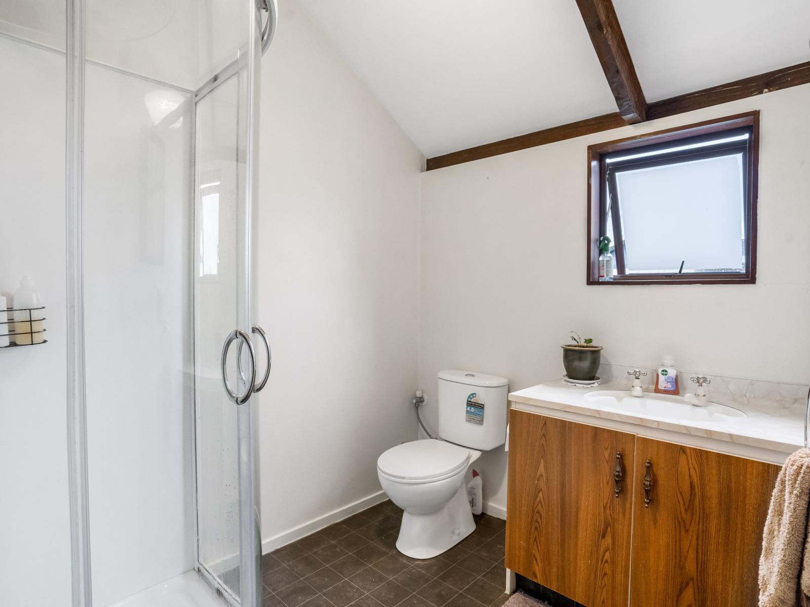 17 Niddry Crescent, Winton