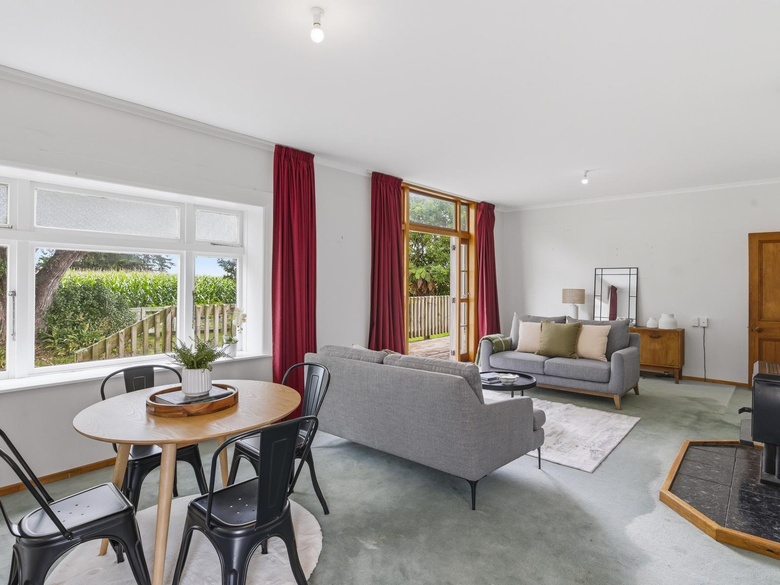 225 Kuku Beach Road, Manakau