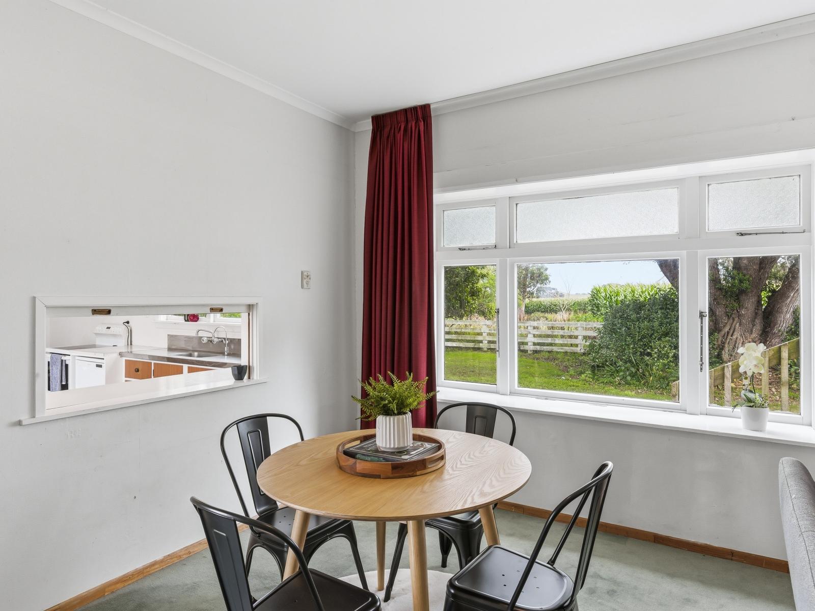 225 Kuku Beach Road, Manakau