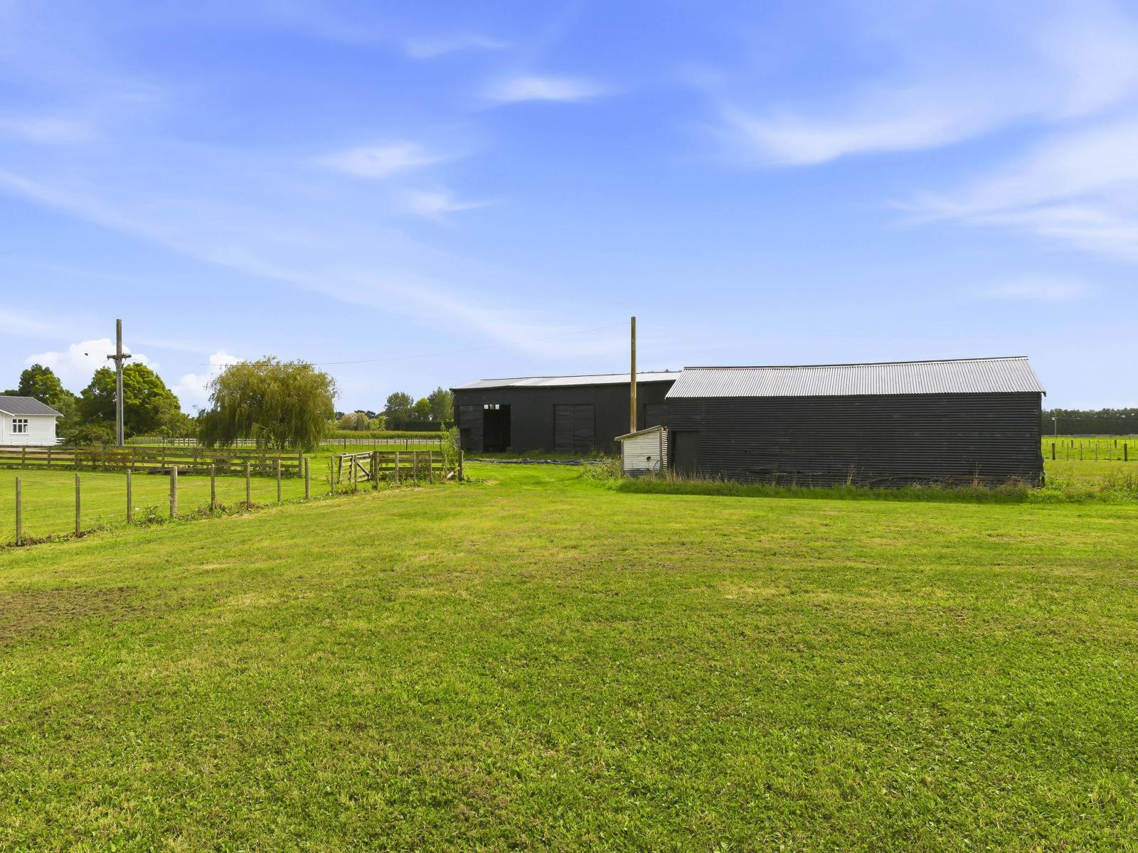 225 Kuku Beach Road, Manakau