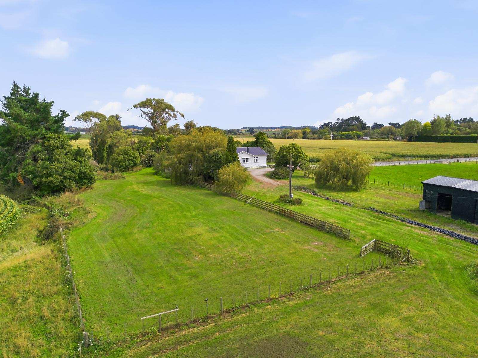 225 Kuku Beach Road, Manakau