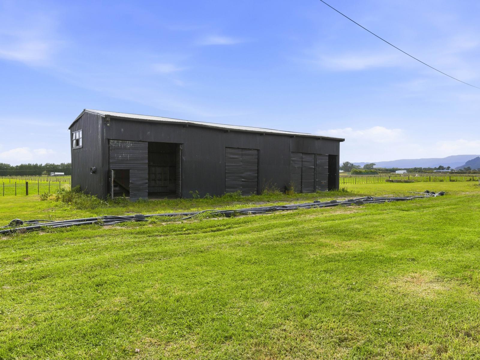225 Kuku Beach Road, Manakau