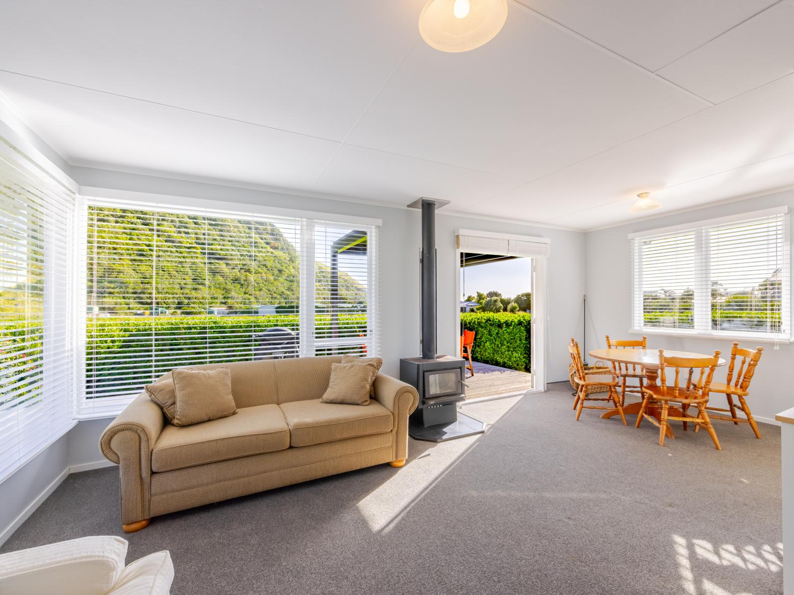 15 John Ross Place, Kairakau Beach