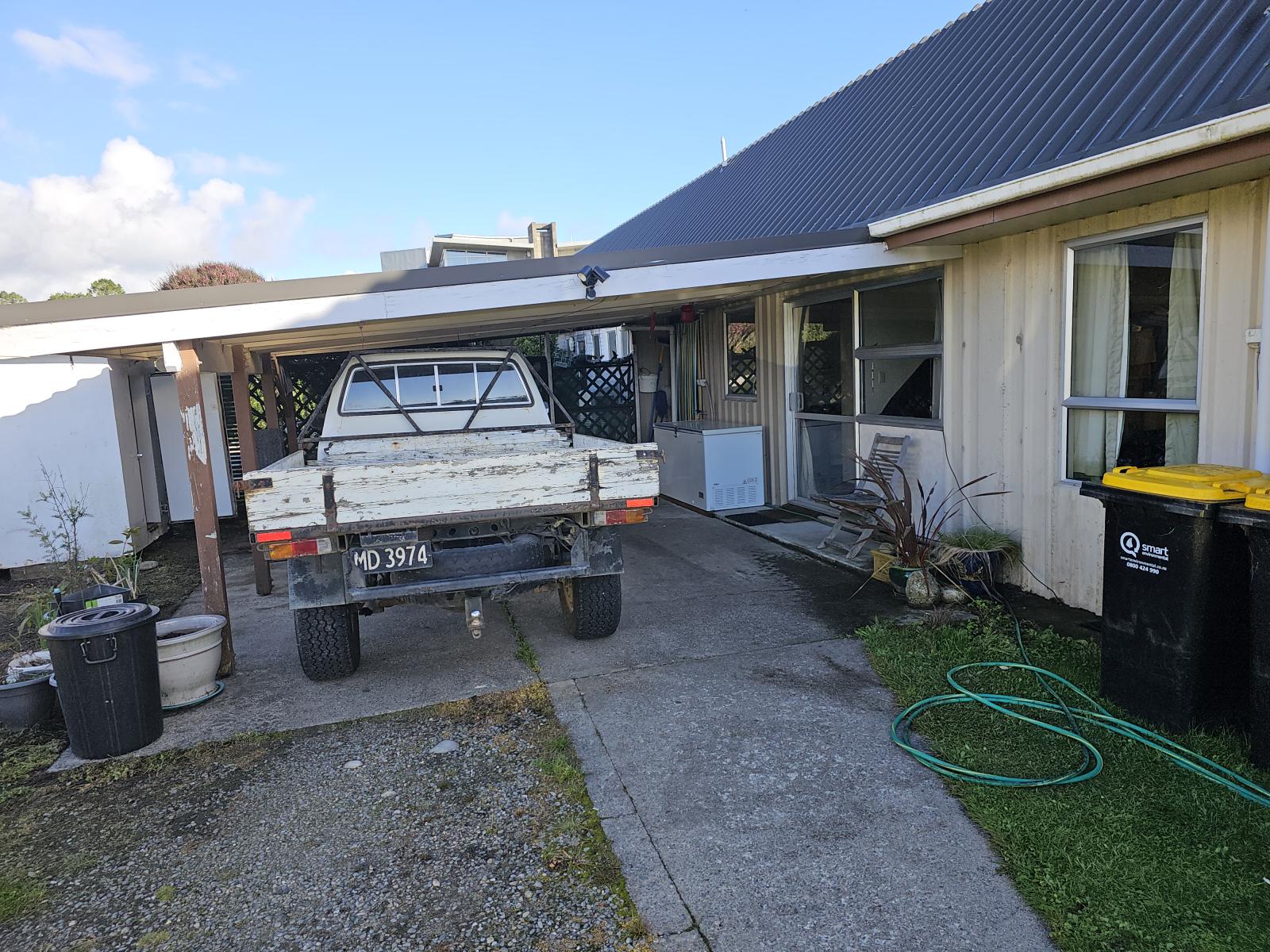 7370 State Highway 6, Charleston