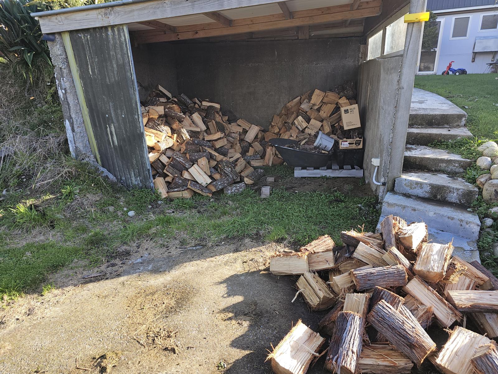 7370 State Highway 6, Charleston