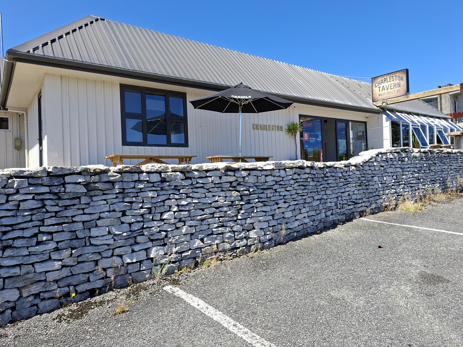 7370 State Highway 6, Charleston