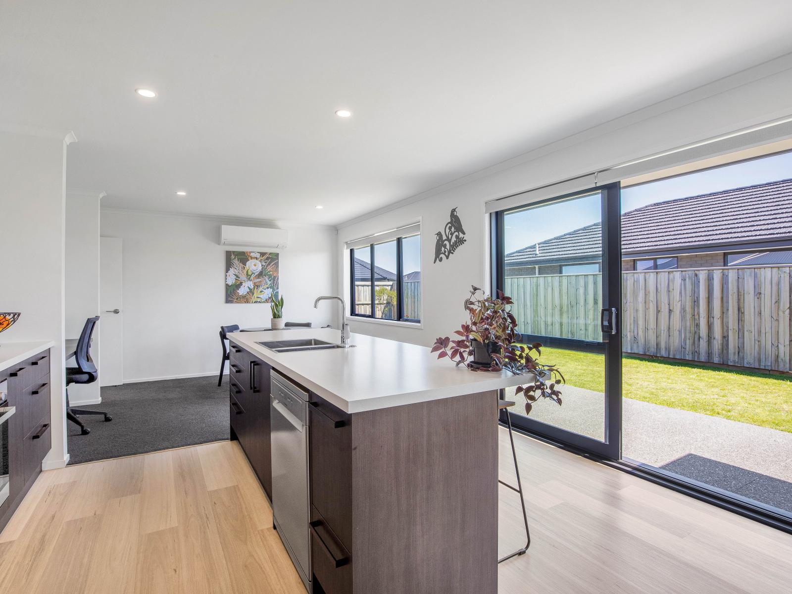 6 Blackbird Way, Rolleston