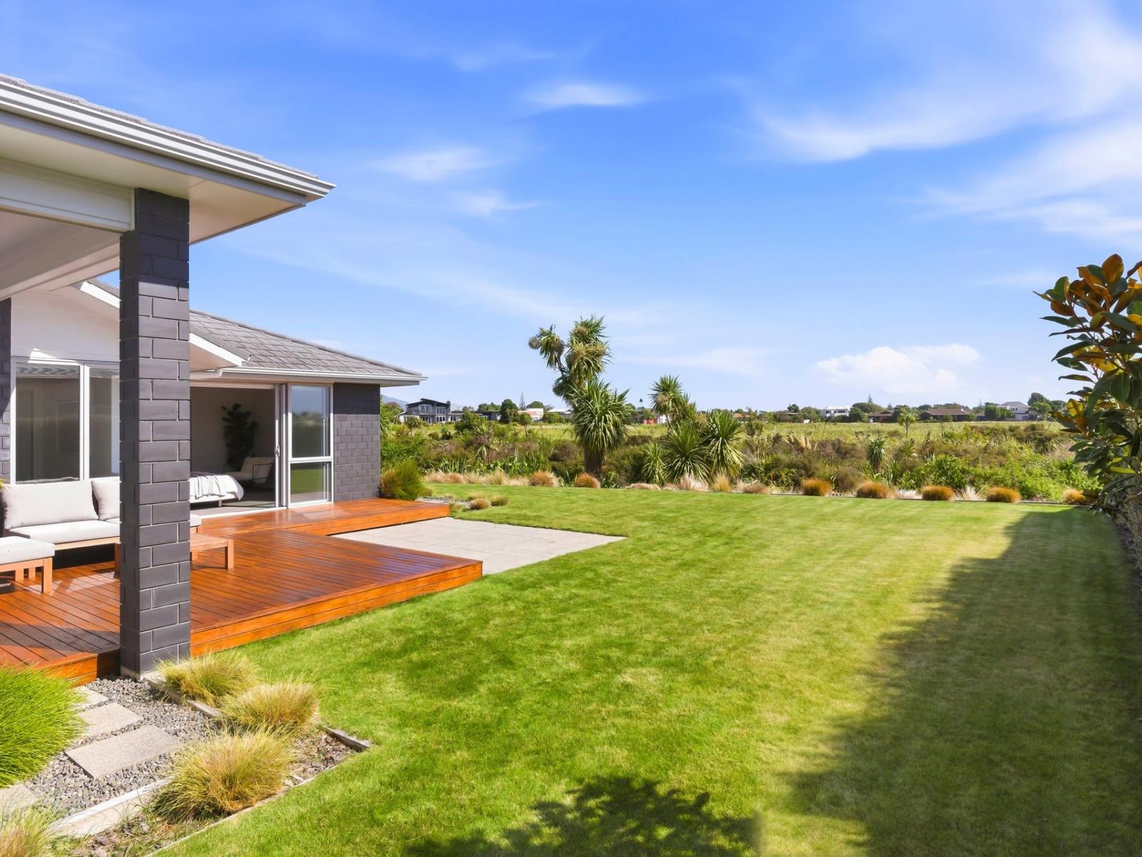 11 Taranui Way, Paraparaumu Beach