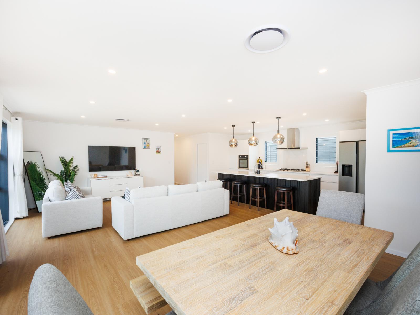 52 Hunia Terrace, Himatangi Beach