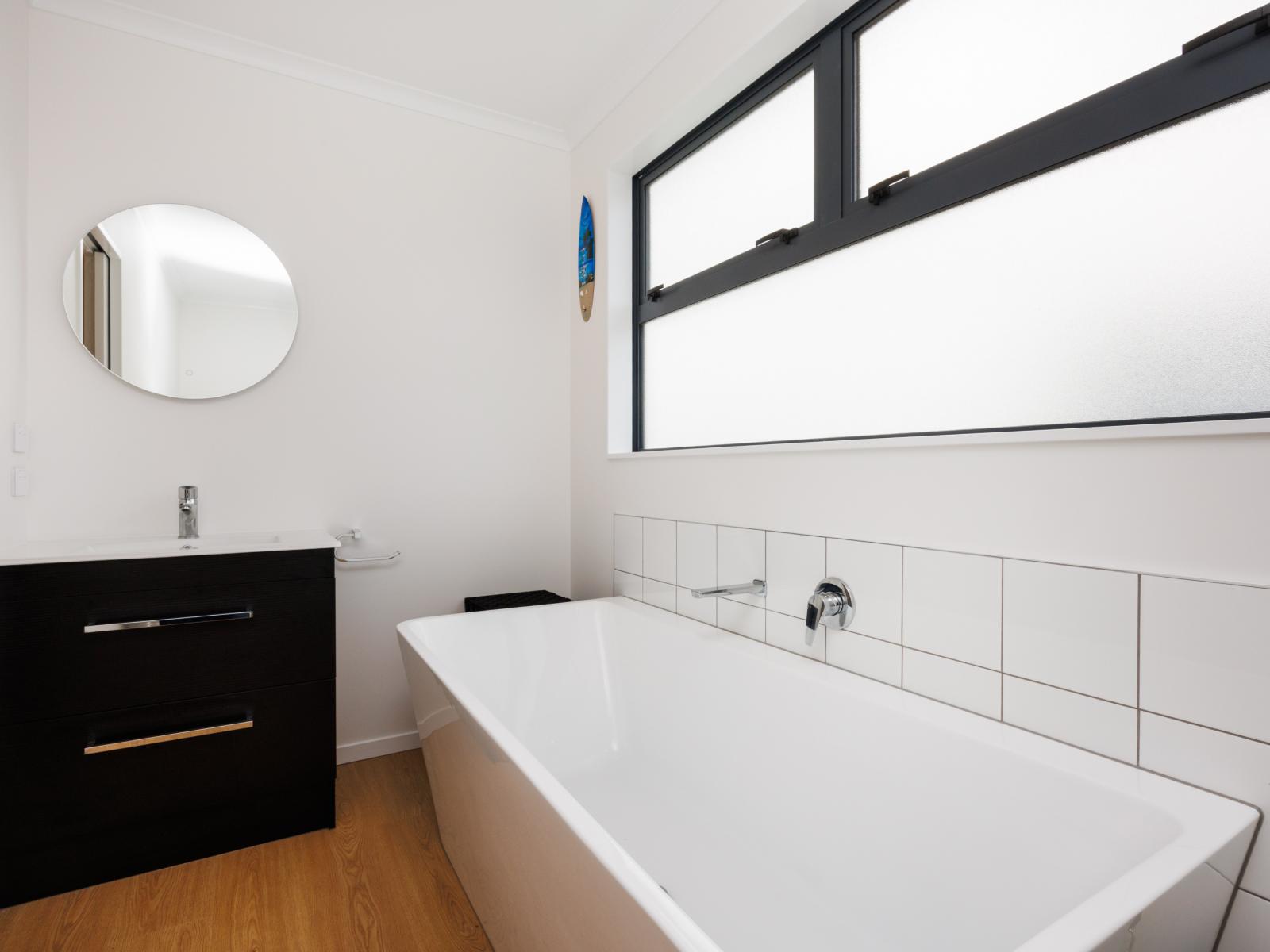 52 Hunia Terrace, Himatangi Beach