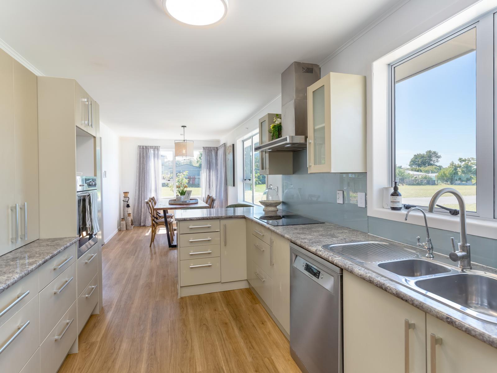 9 Lyttle Way, Featherston