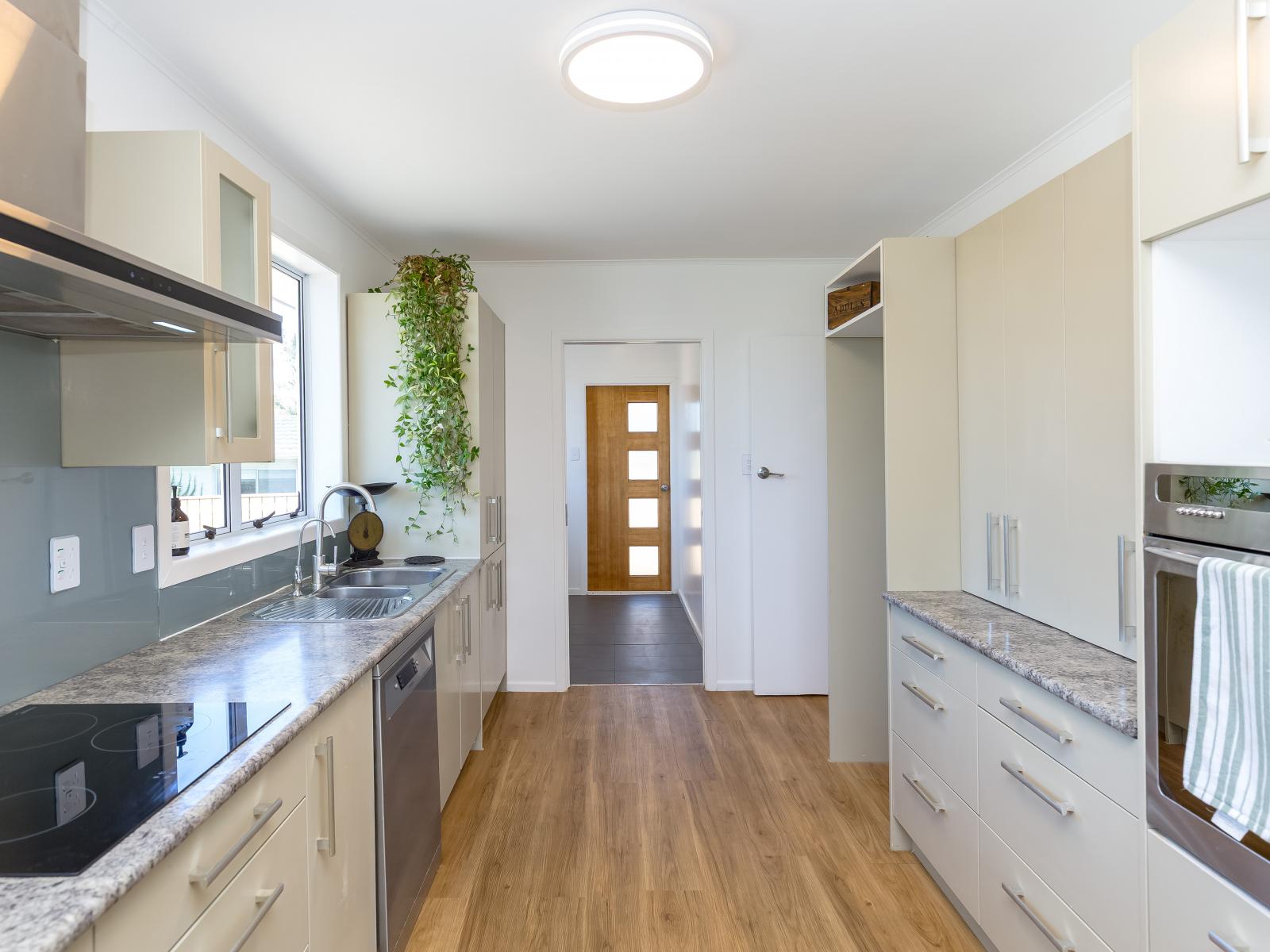 9 Lyttle Way, Featherston