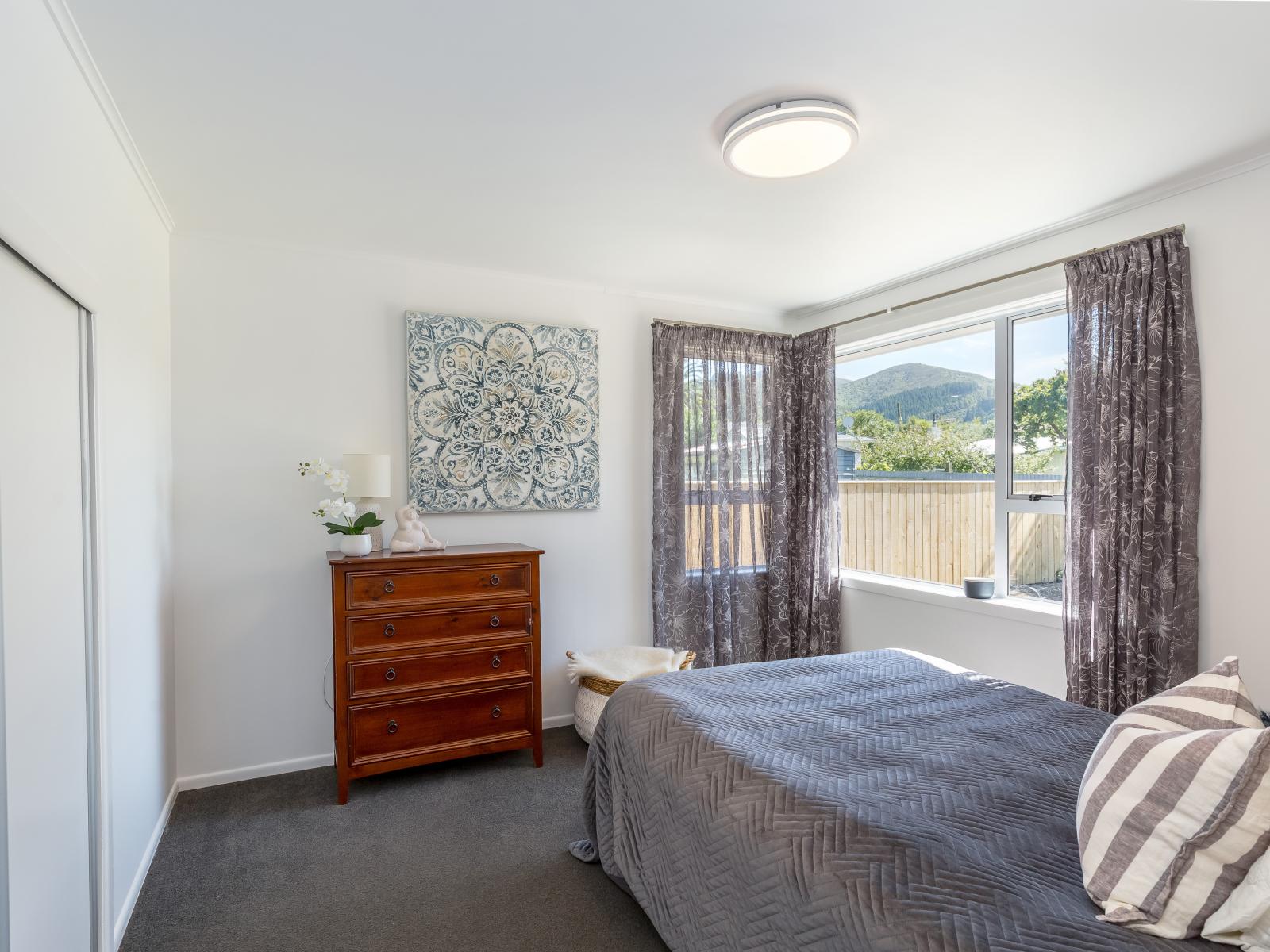 9 Lyttle Way, Featherston