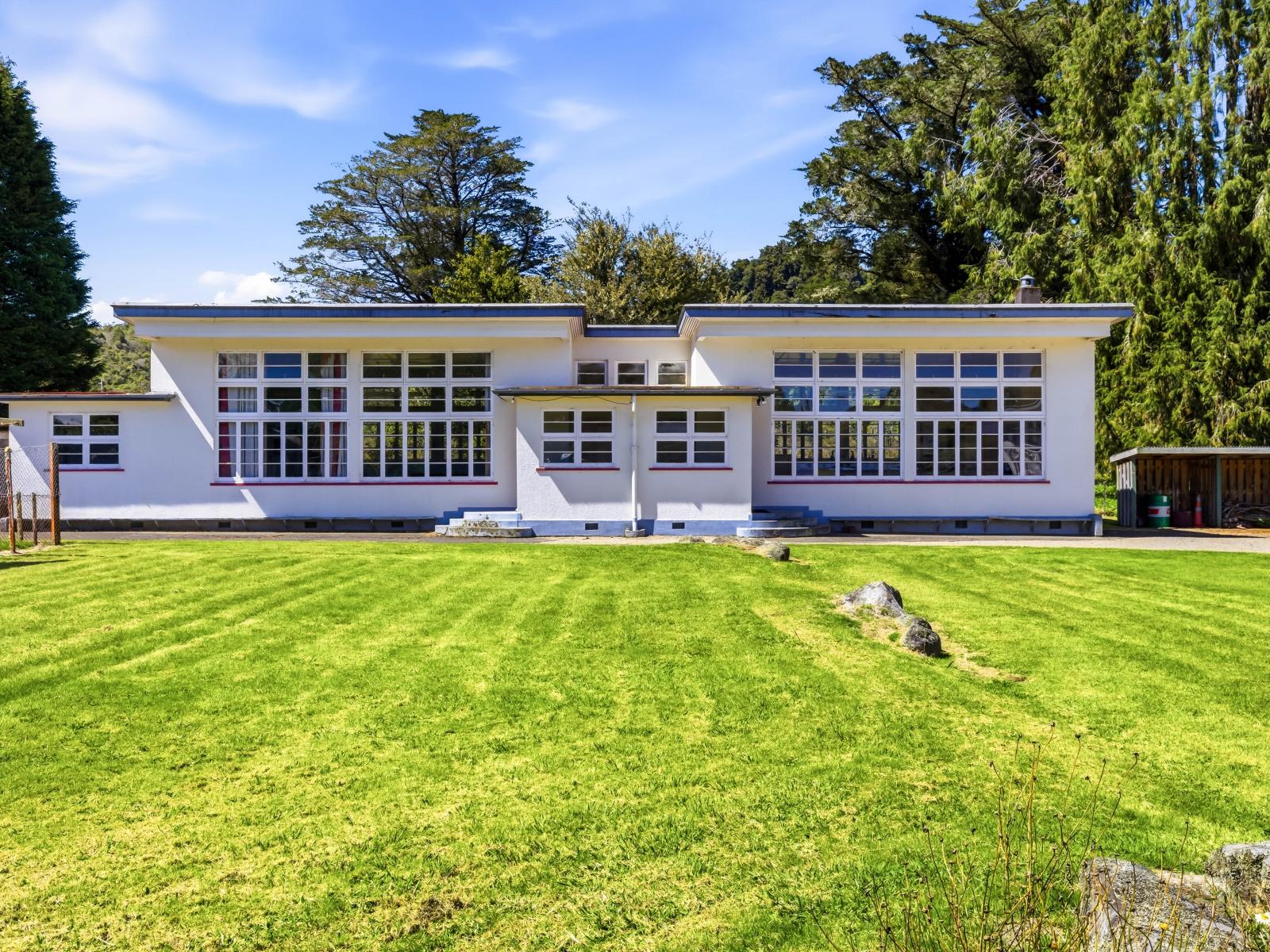 44-46 Raurimu Road, National Park