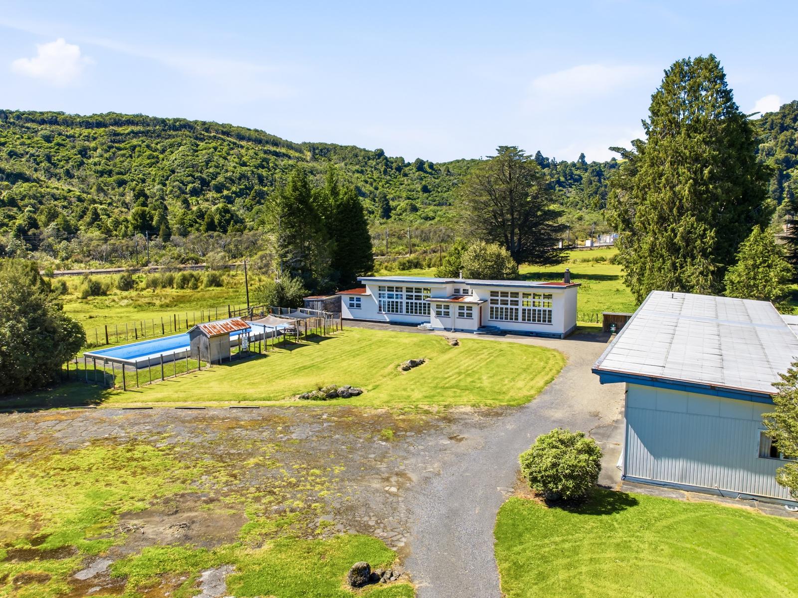 44-46 Raurimu Road, National Park