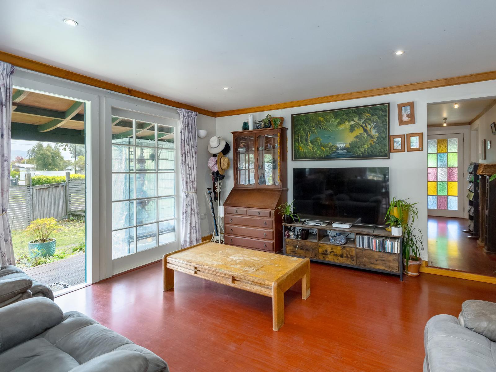 11 Frederick Street, Carterton