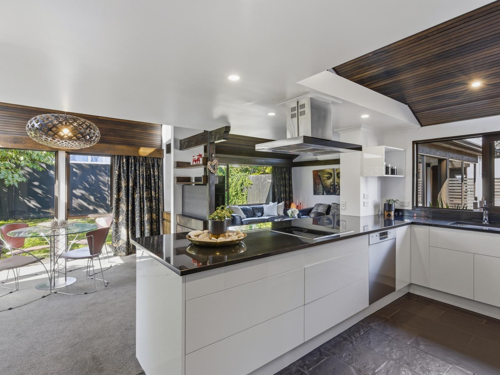 30 Callender Terrace, Paraparaumu Beach