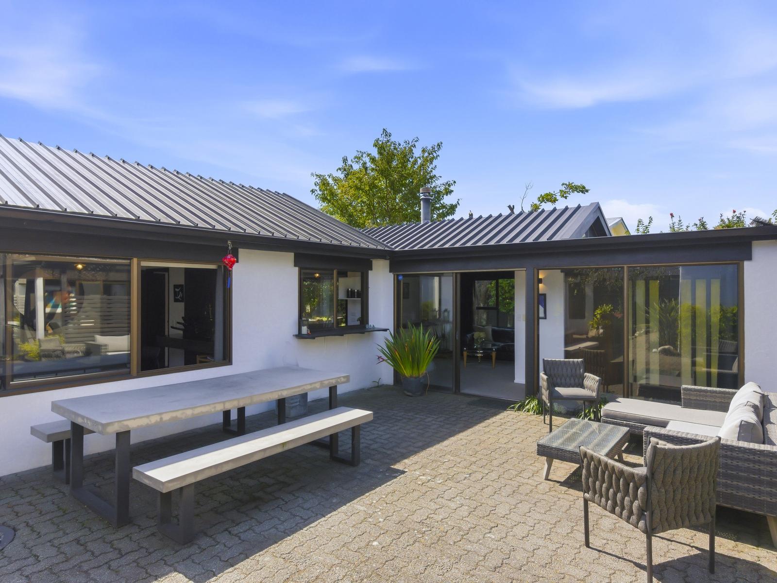 30 Callender Terrace, Paraparaumu Beach