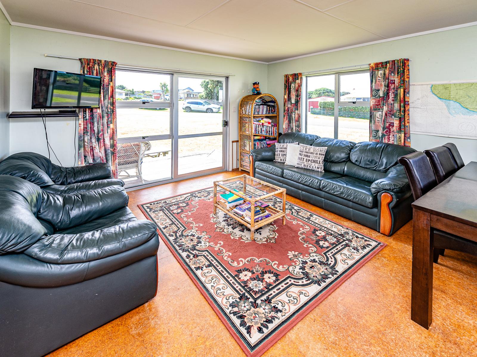 15 Nukumaru Parade, Waiinu Beach