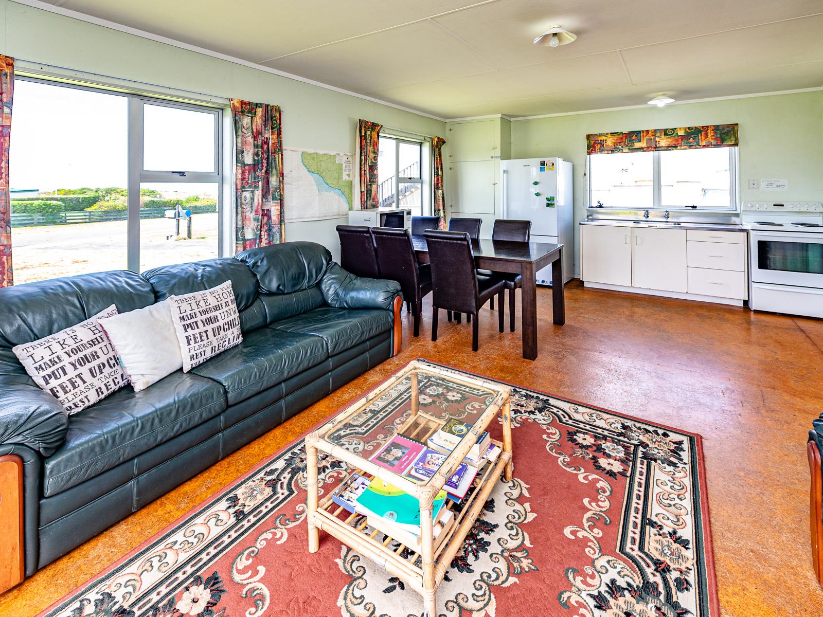 15 Nukumaru Parade, Waiinu Beach