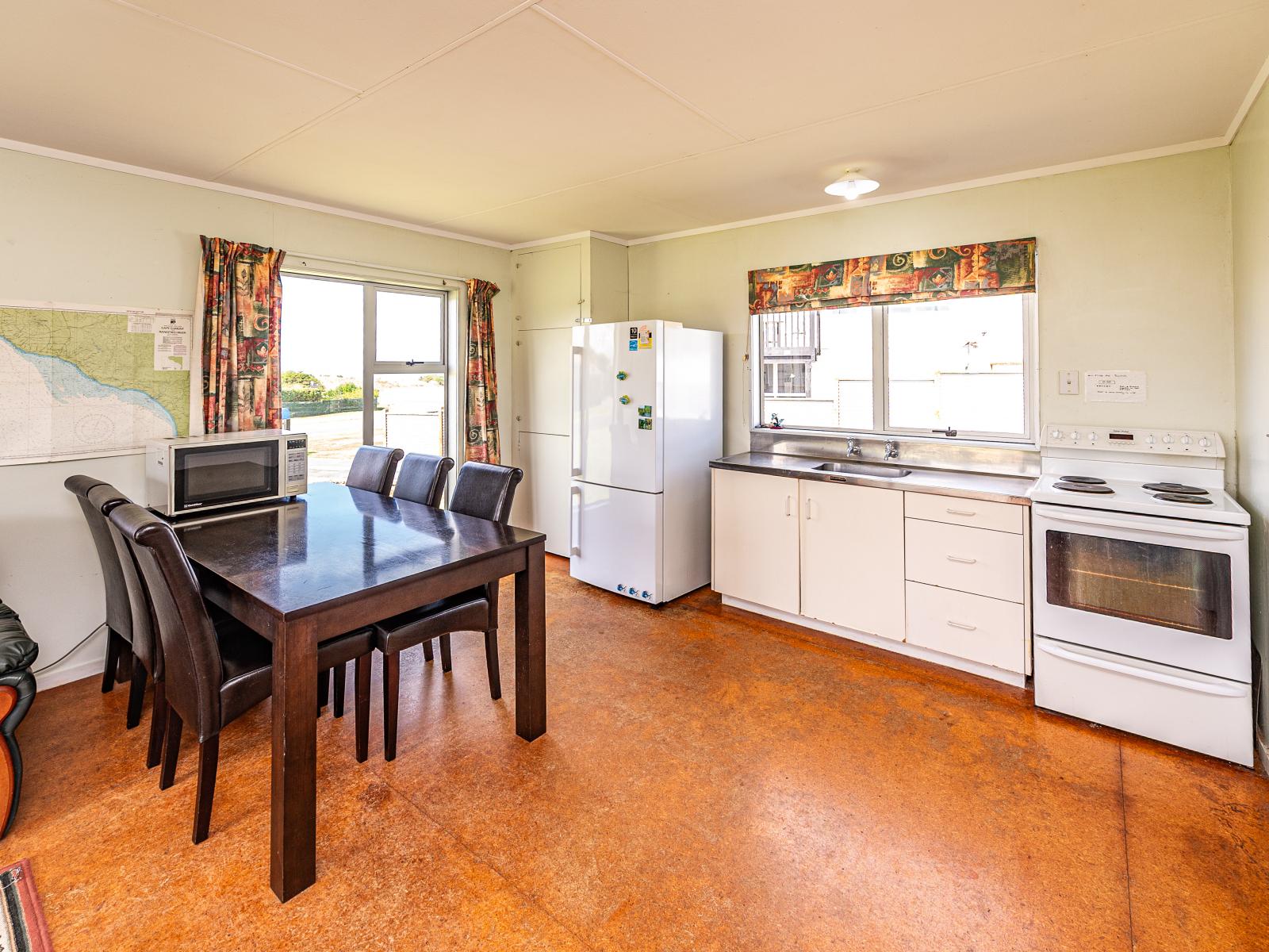 15 Nukumaru Parade, Waiinu Beach