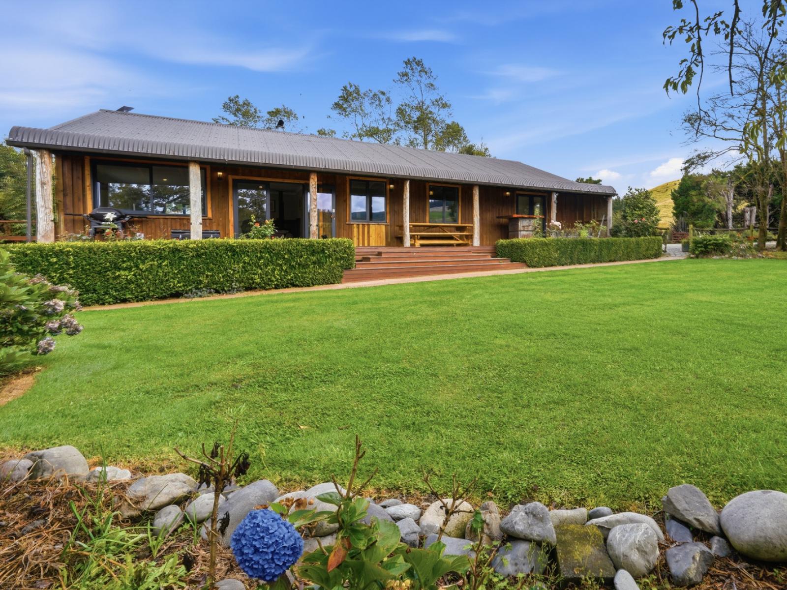 160 Sladdens Bush Road, Coopers Creek