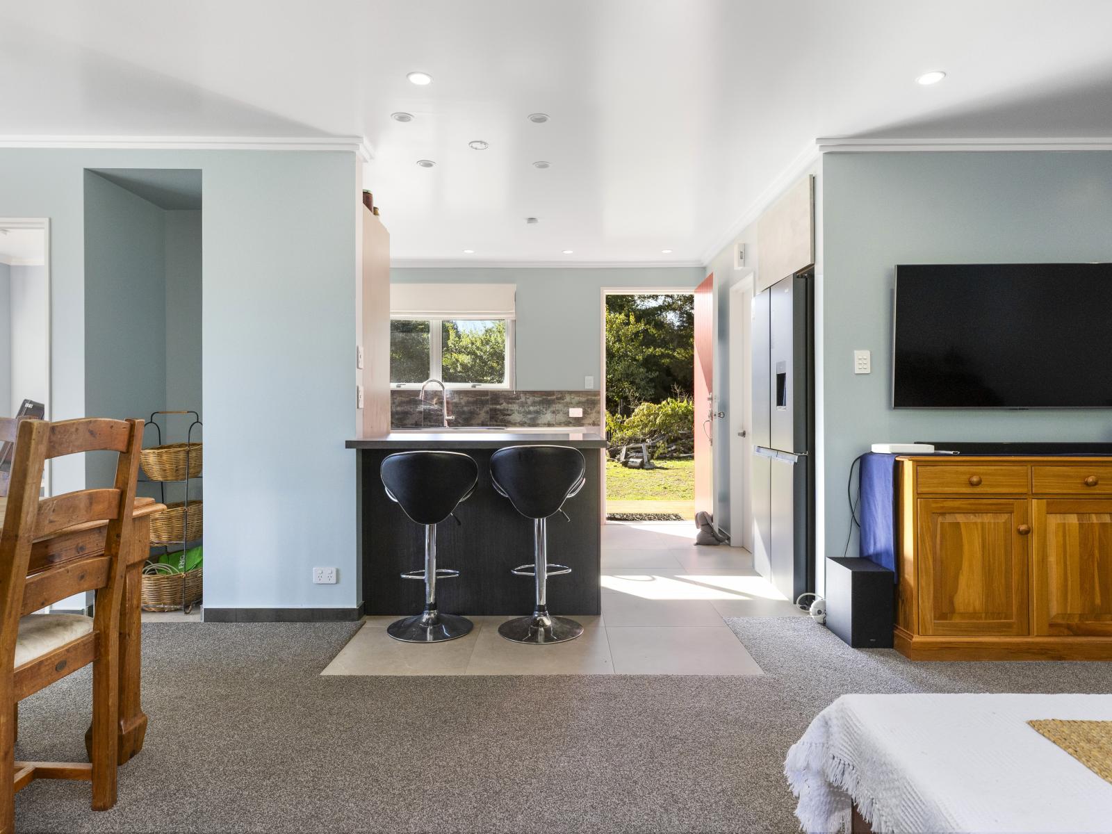 722 River Road, Broadlands