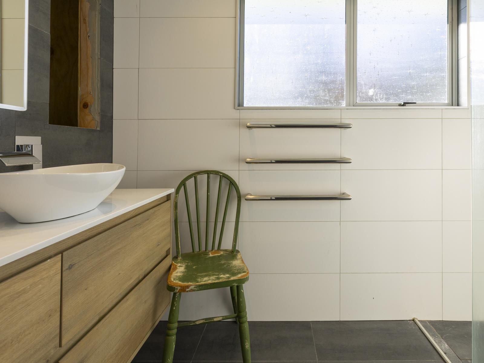 722 River Road, Broadlands