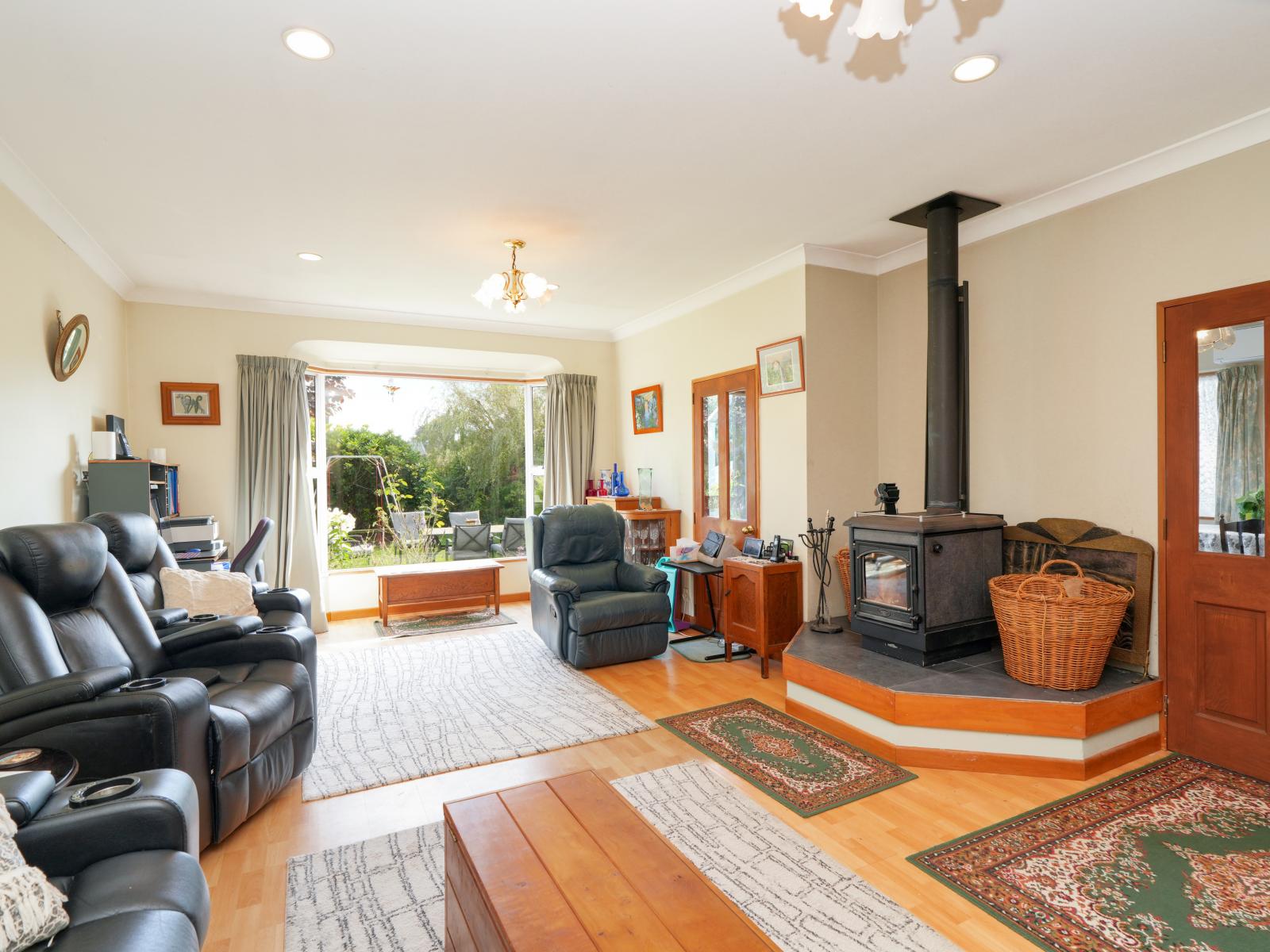 385 and 401 McQuarrie Street, Tisbury