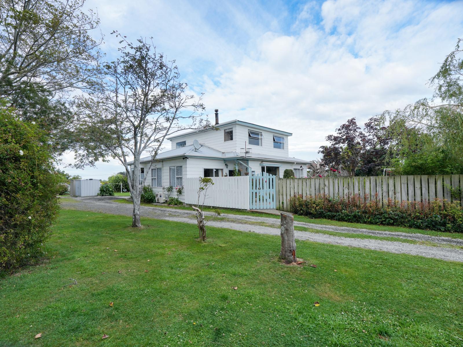 385 and 401 McQuarrie Street, Tisbury