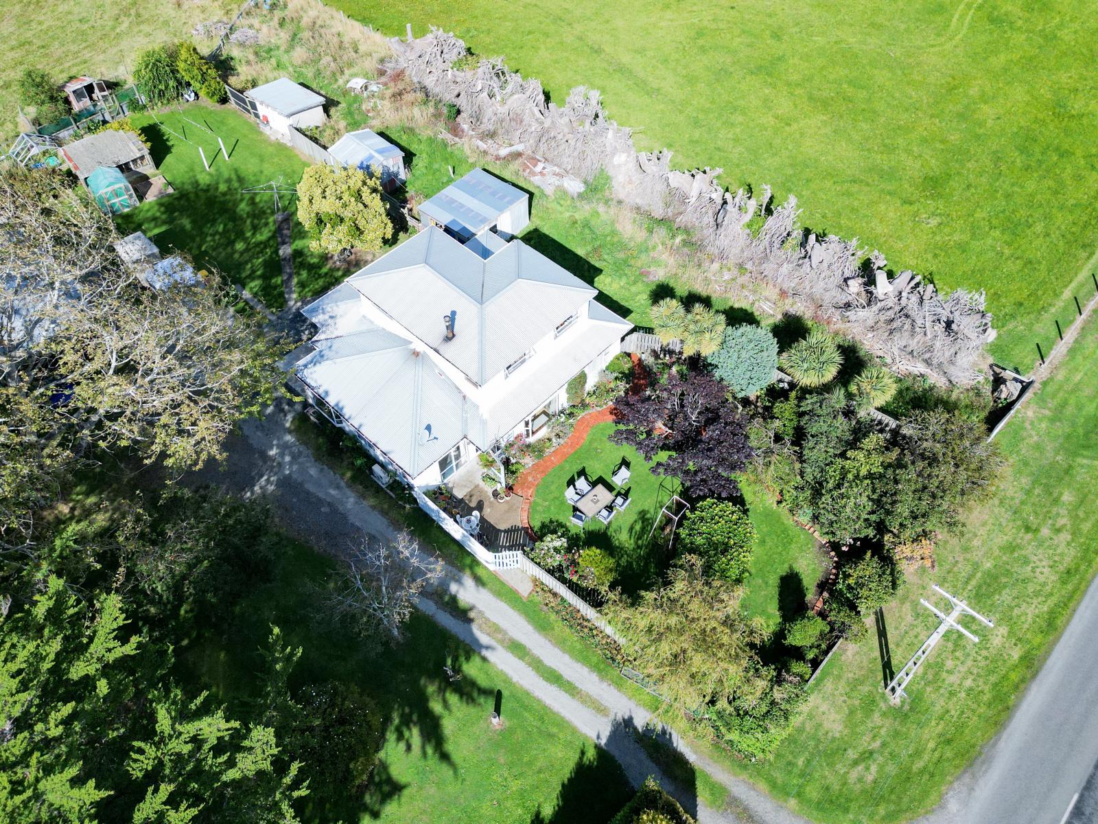 385 and 401 McQuarrie Street, Tisbury