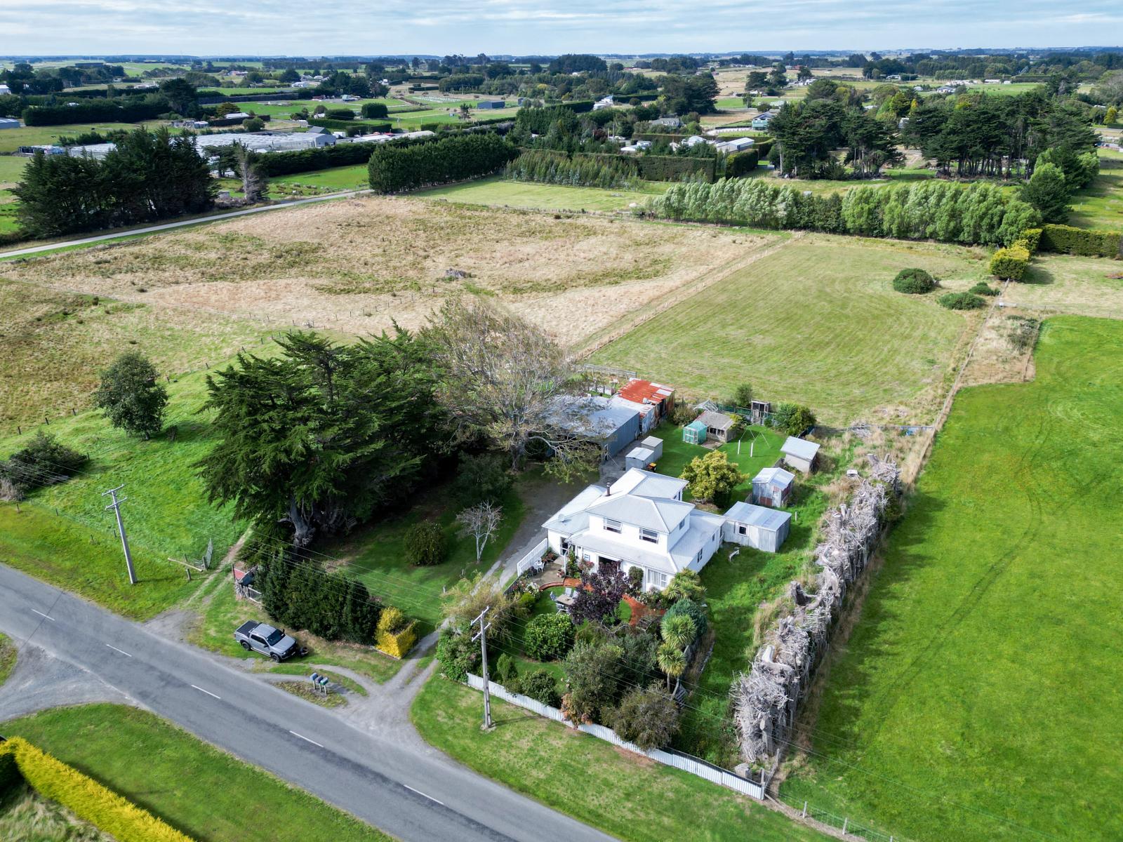 385 and 401 McQuarrie Street, Tisbury