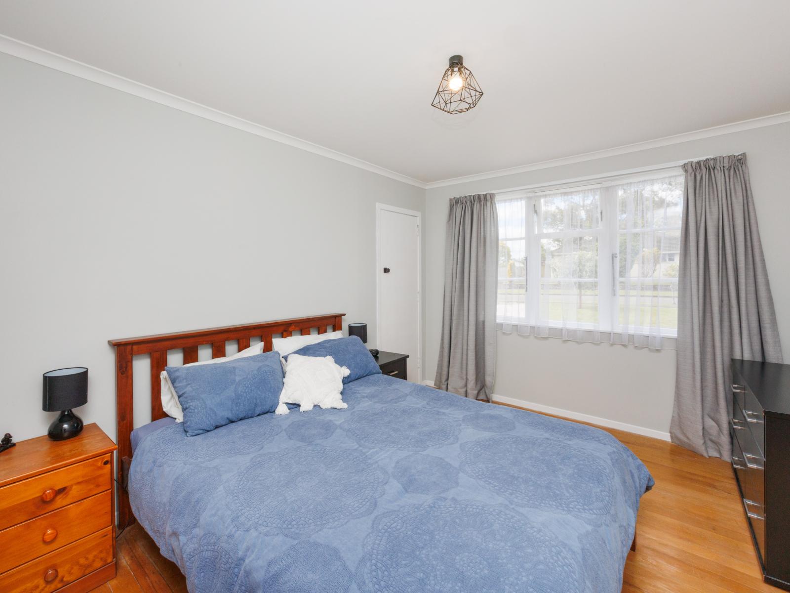 50 Clyde Crescent, Roslyn