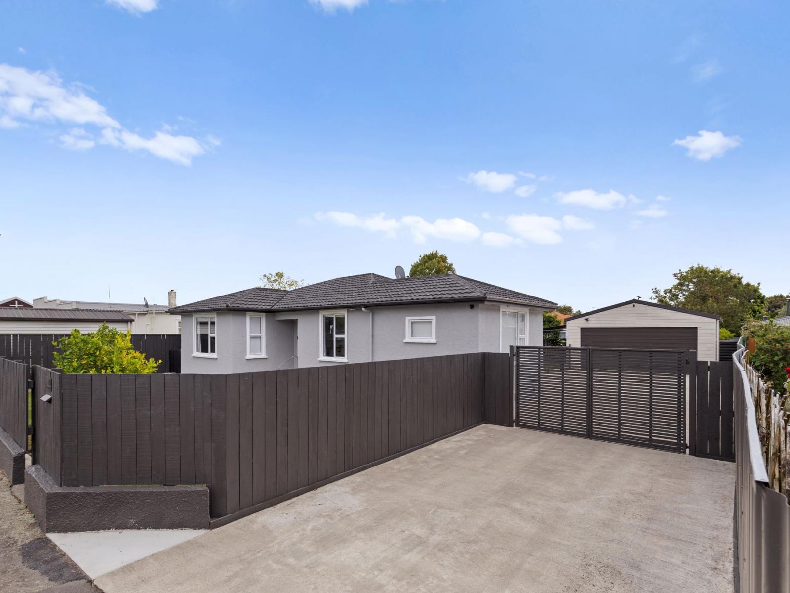 87 Ferguson Street, West End