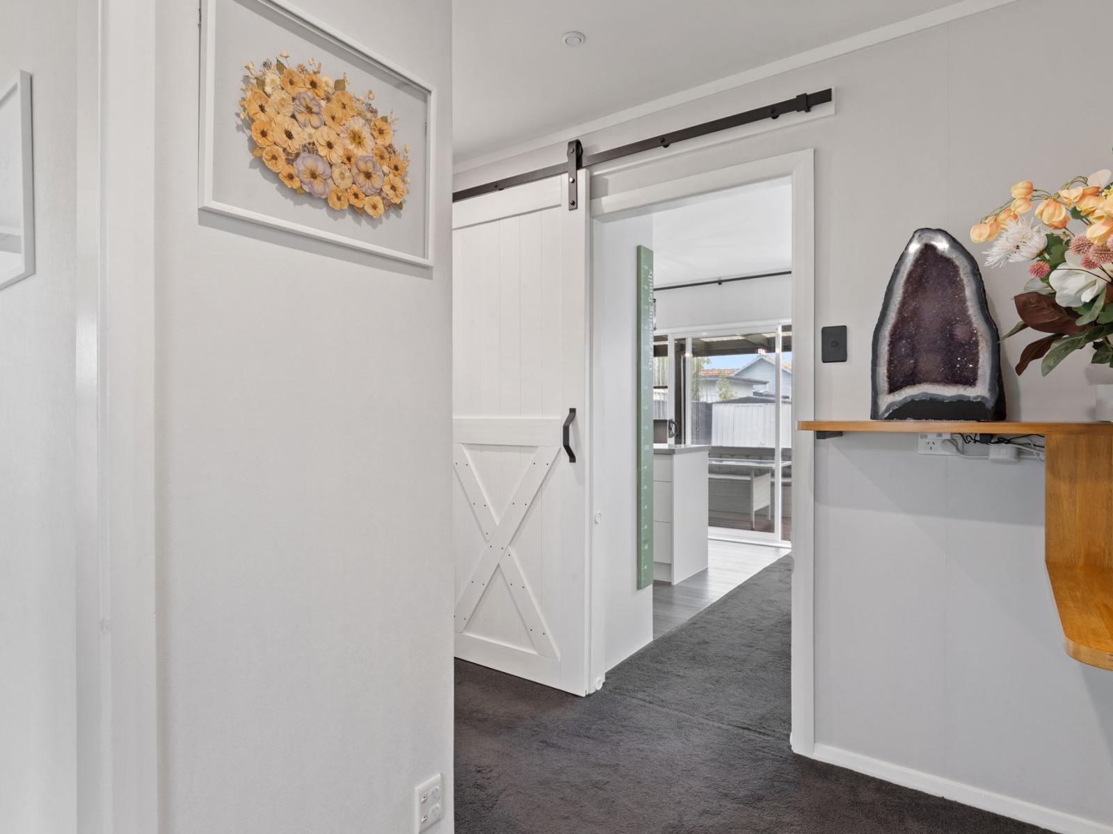 87 Ferguson Street, West End