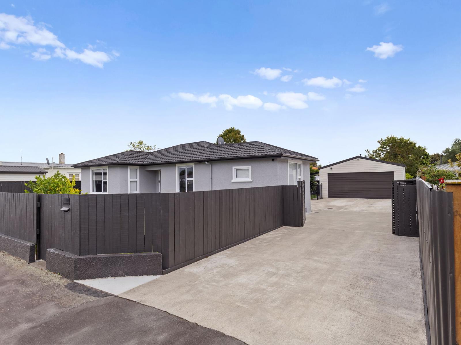 87 Ferguson Street, West End