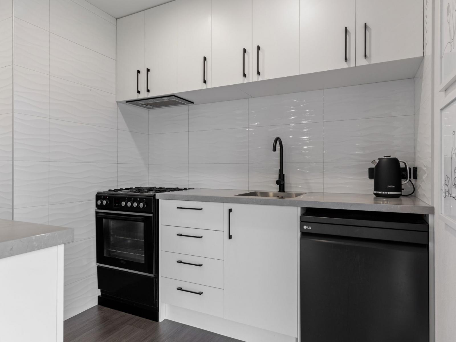 87 Ferguson Street, West End