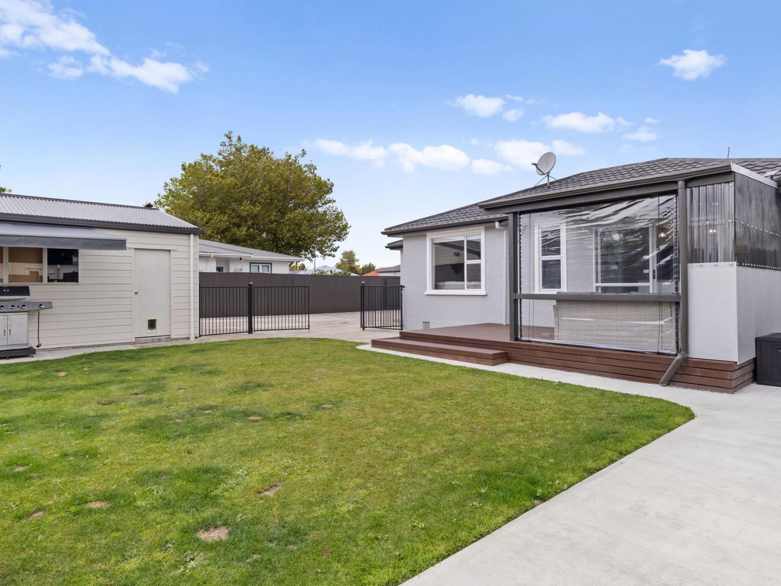 87 Ferguson Street, West End