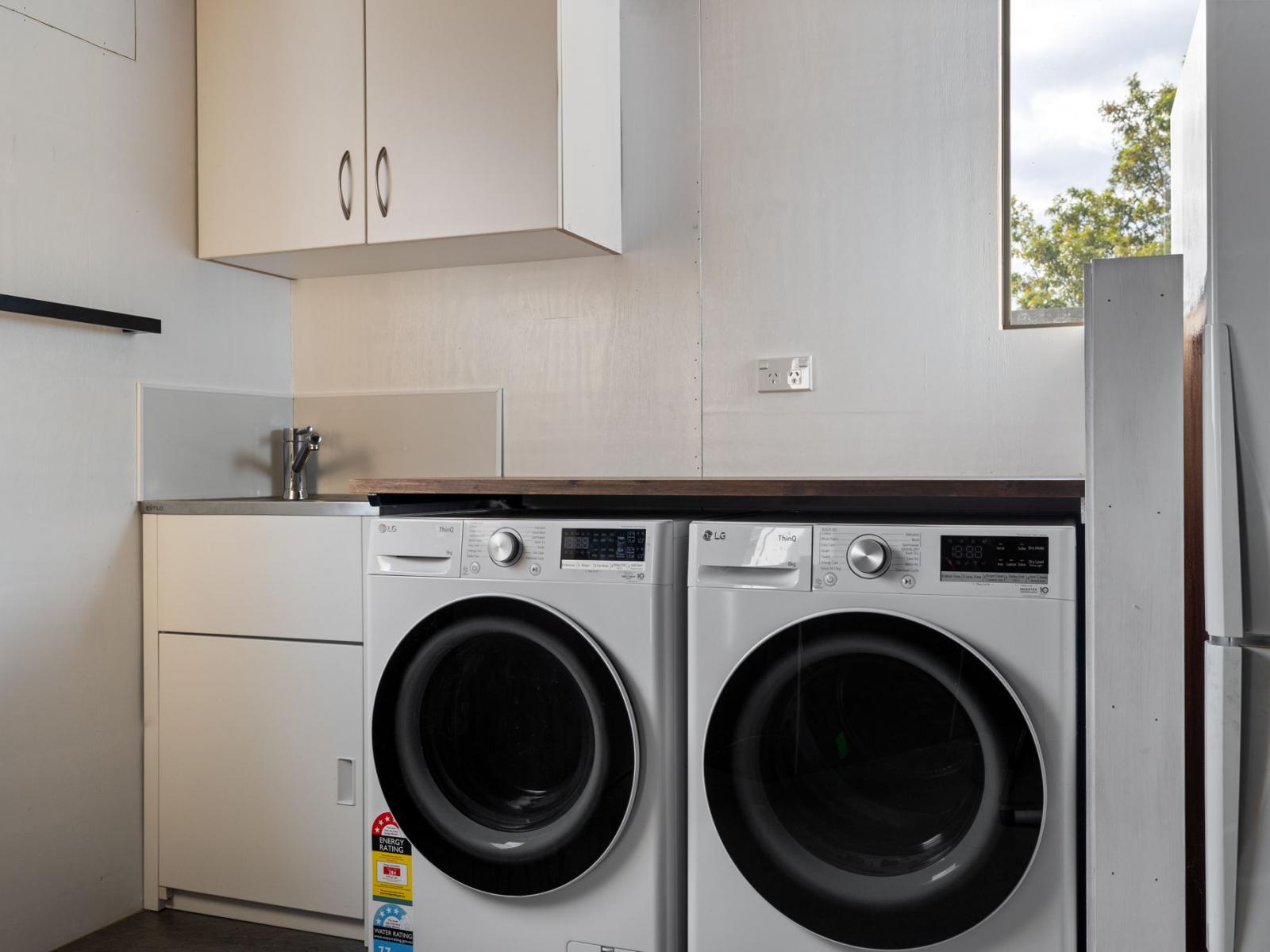 87 Ferguson Street, West End