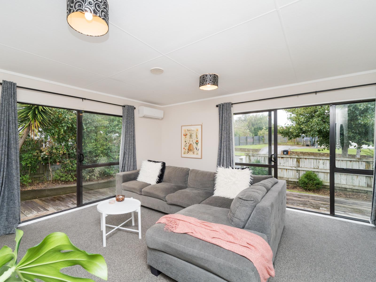99 Hillcrest Drive, Kelvin Grove