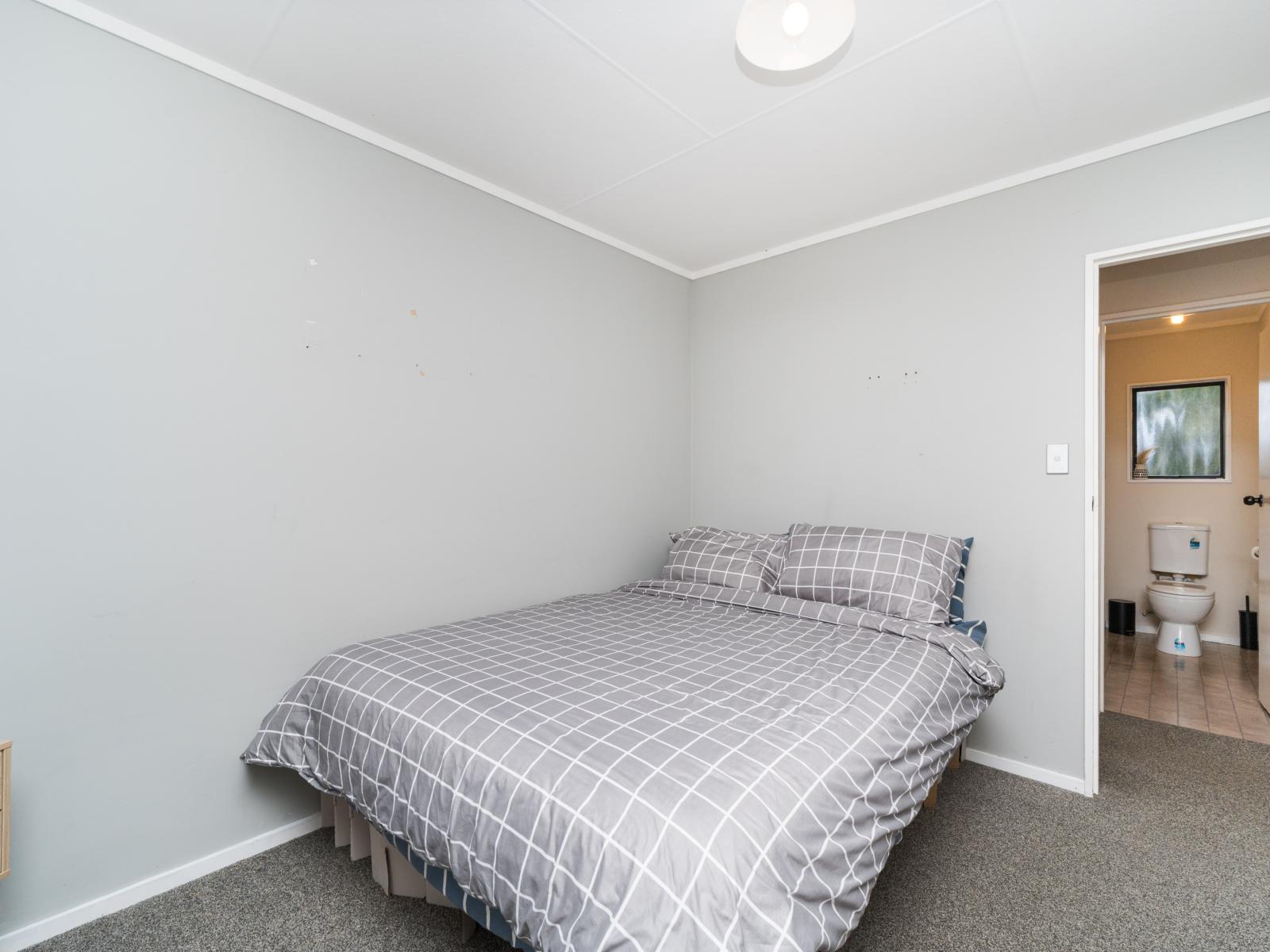 99 Hillcrest Drive, Kelvin Grove