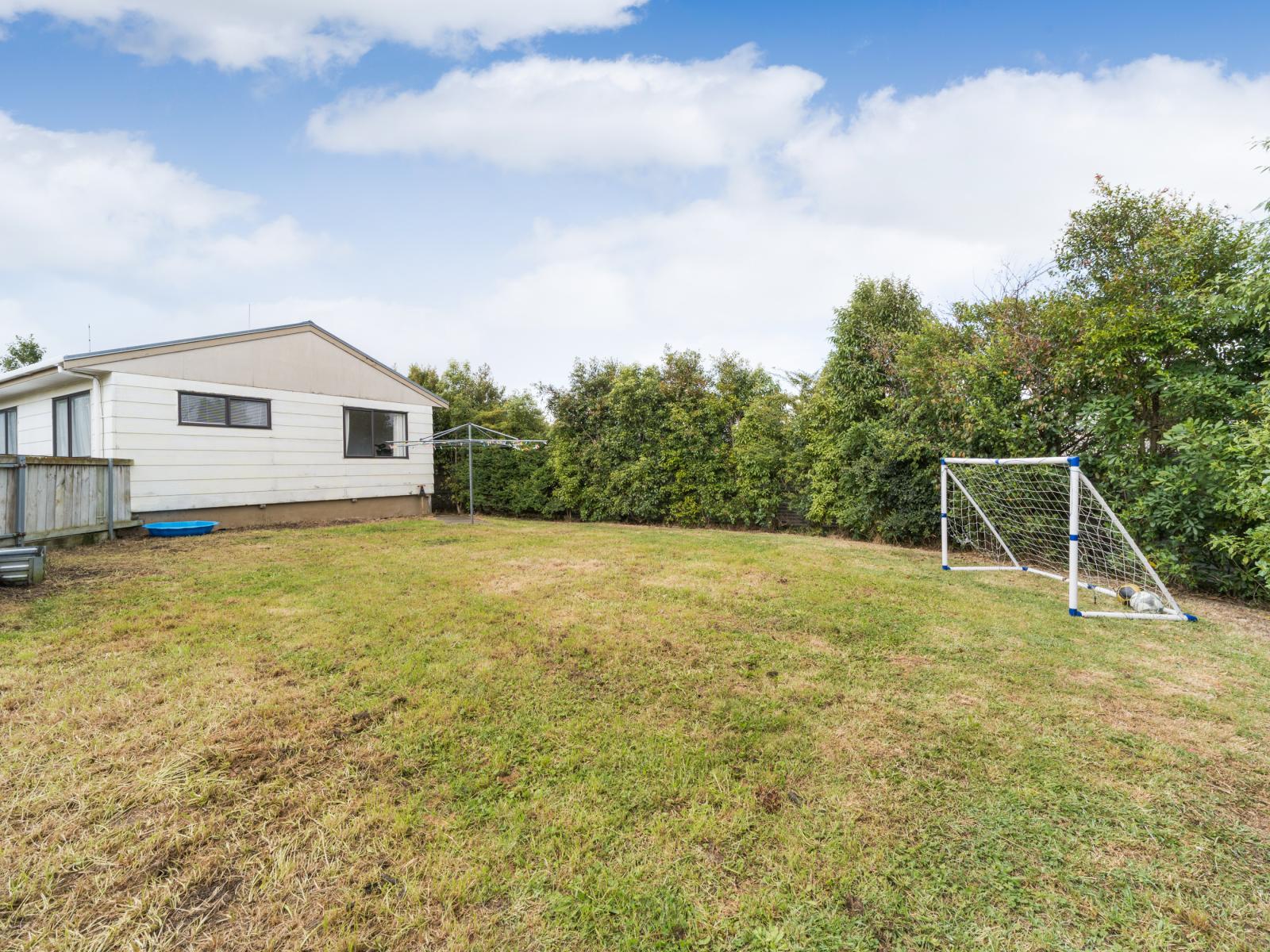 99 Hillcrest Drive, Kelvin Grove