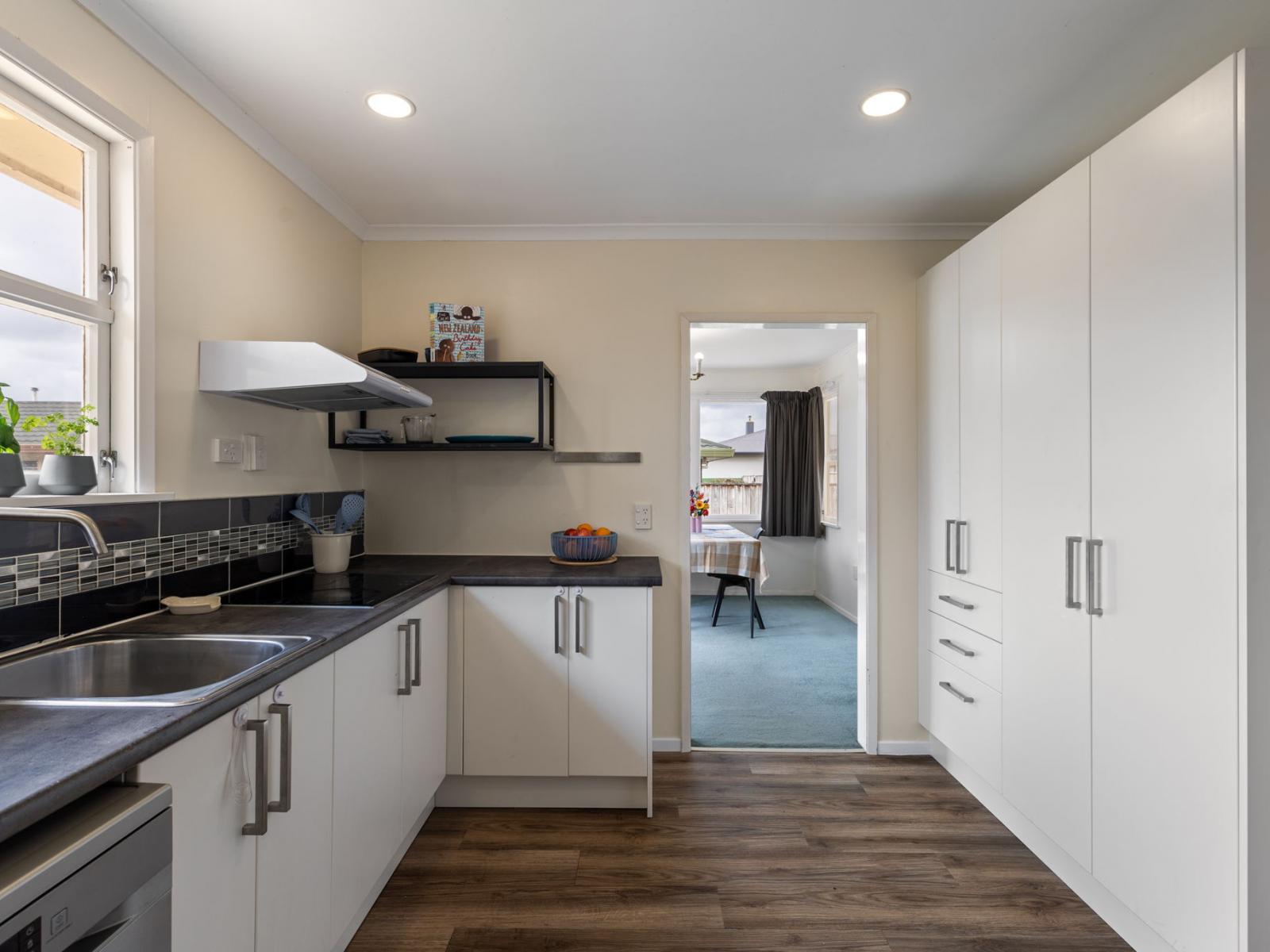 87 College Street, Awapuni