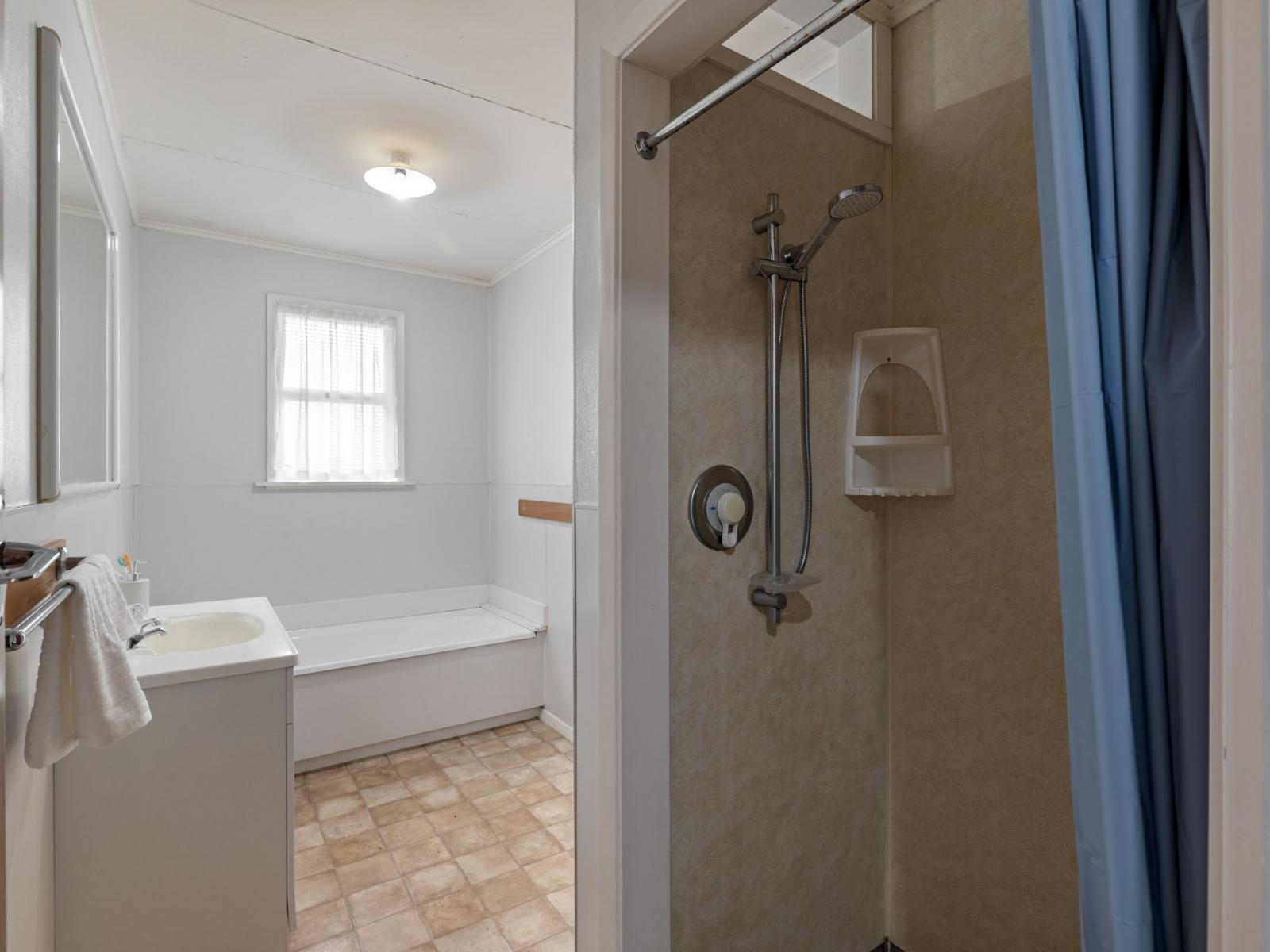 87 College Street, Awapuni