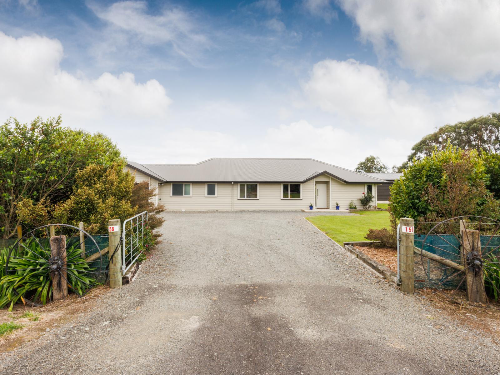 158 Mount Biggs Road, Halcombe