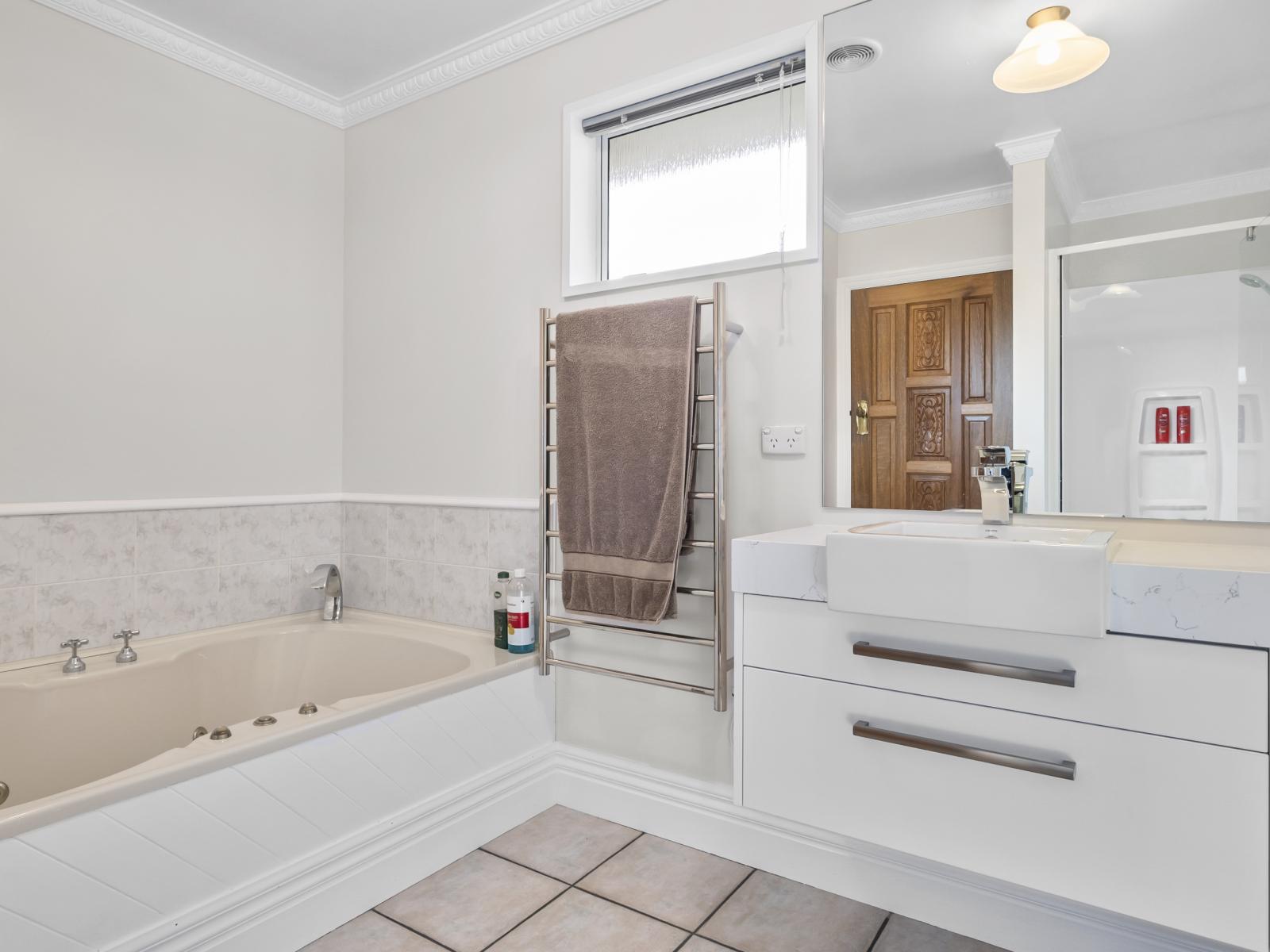 126 Signal Hill Road, Opoho