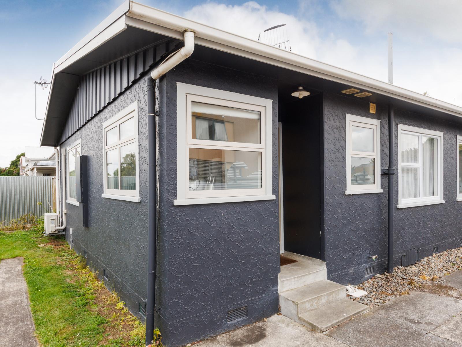 Unit 1-3, 11  Pascal Street, Central