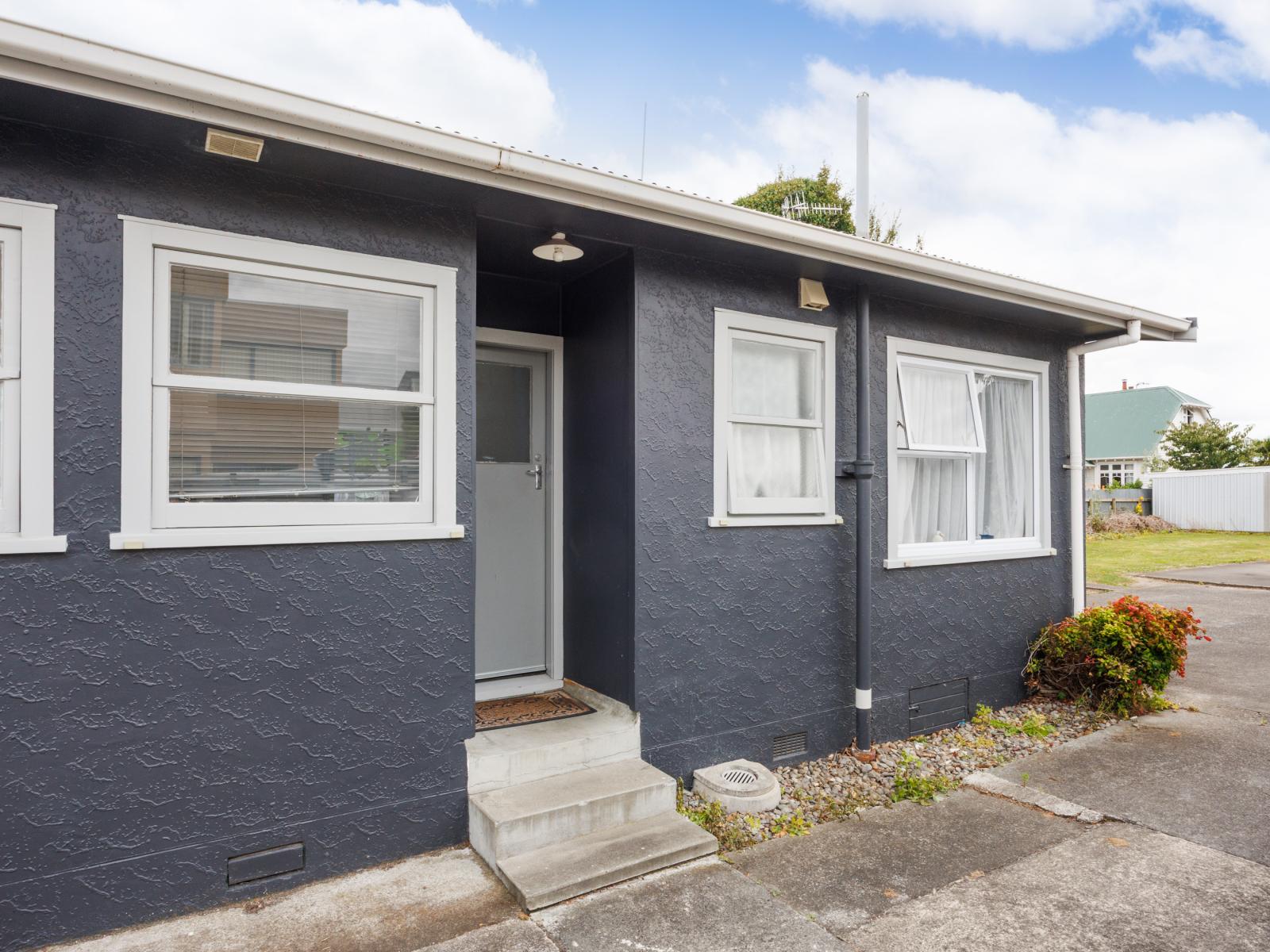 Unit 1-3, 11  Pascal Street, Central