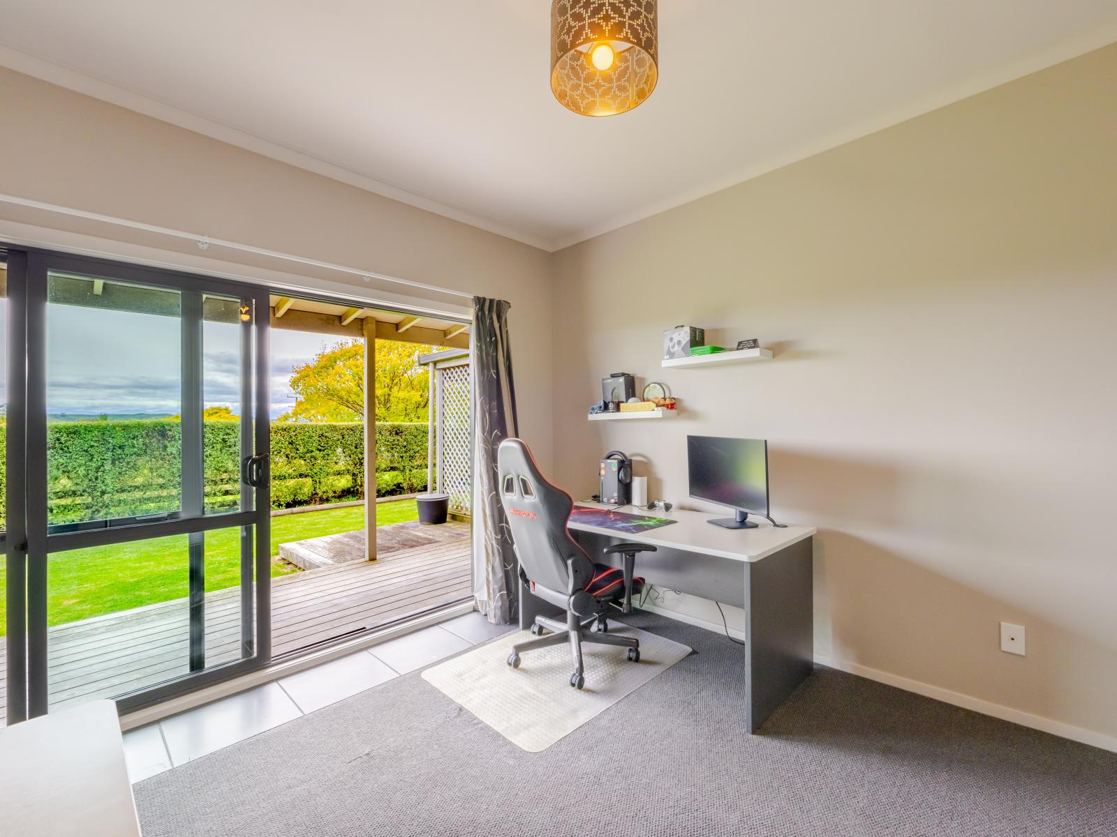 15 Lake View Road, Waipukurau